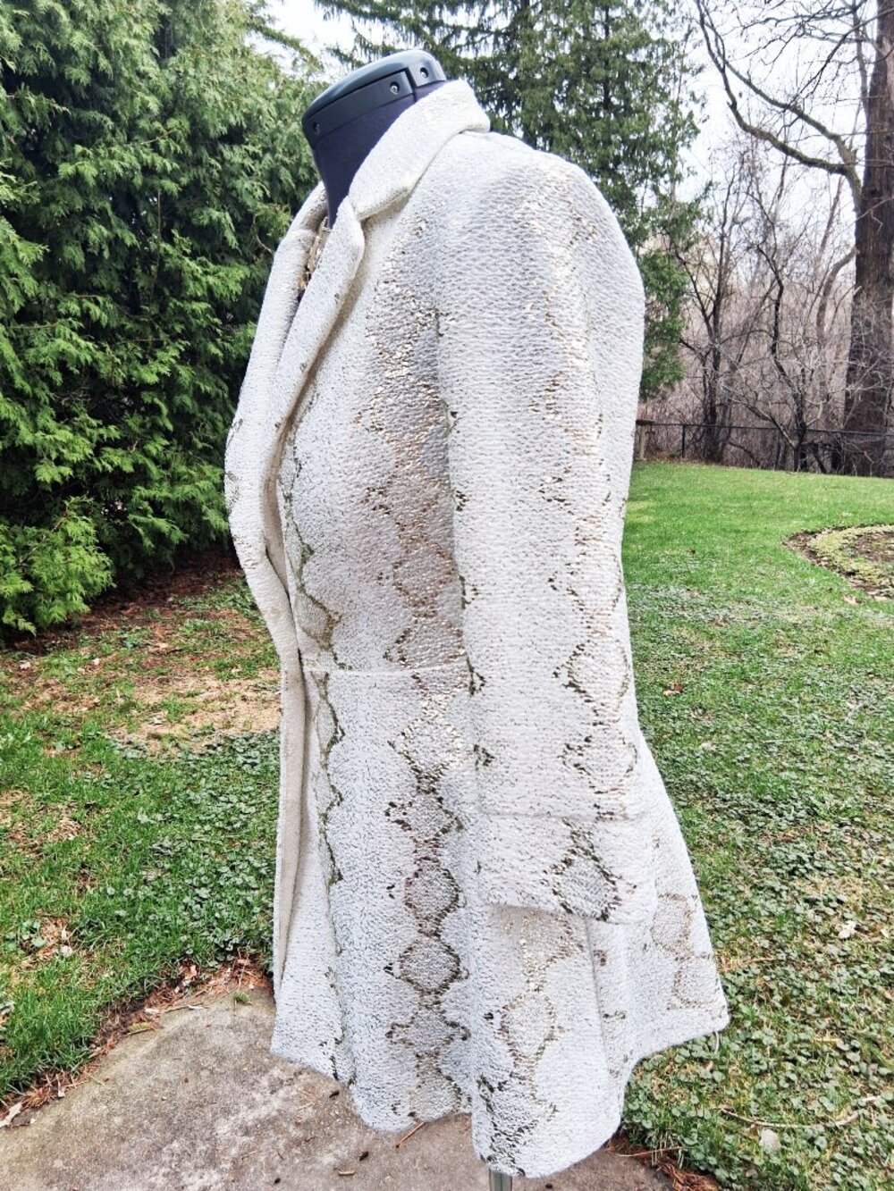 2 items - Frank Lyman Cream Metallic Gold  Print Patterned Blazer + Necklace - Picture 6 of 12